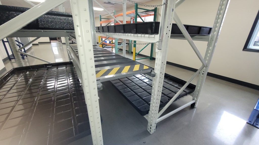 20231201_132857 catwalks for grow racks